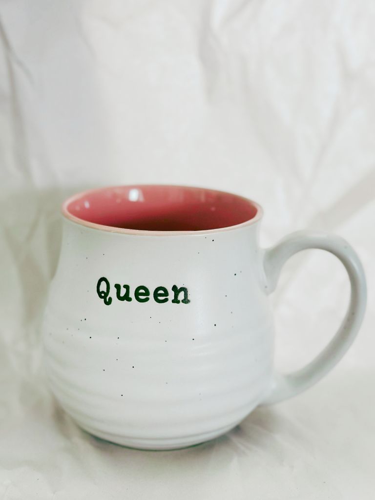 Queen 160z Coffee Mug